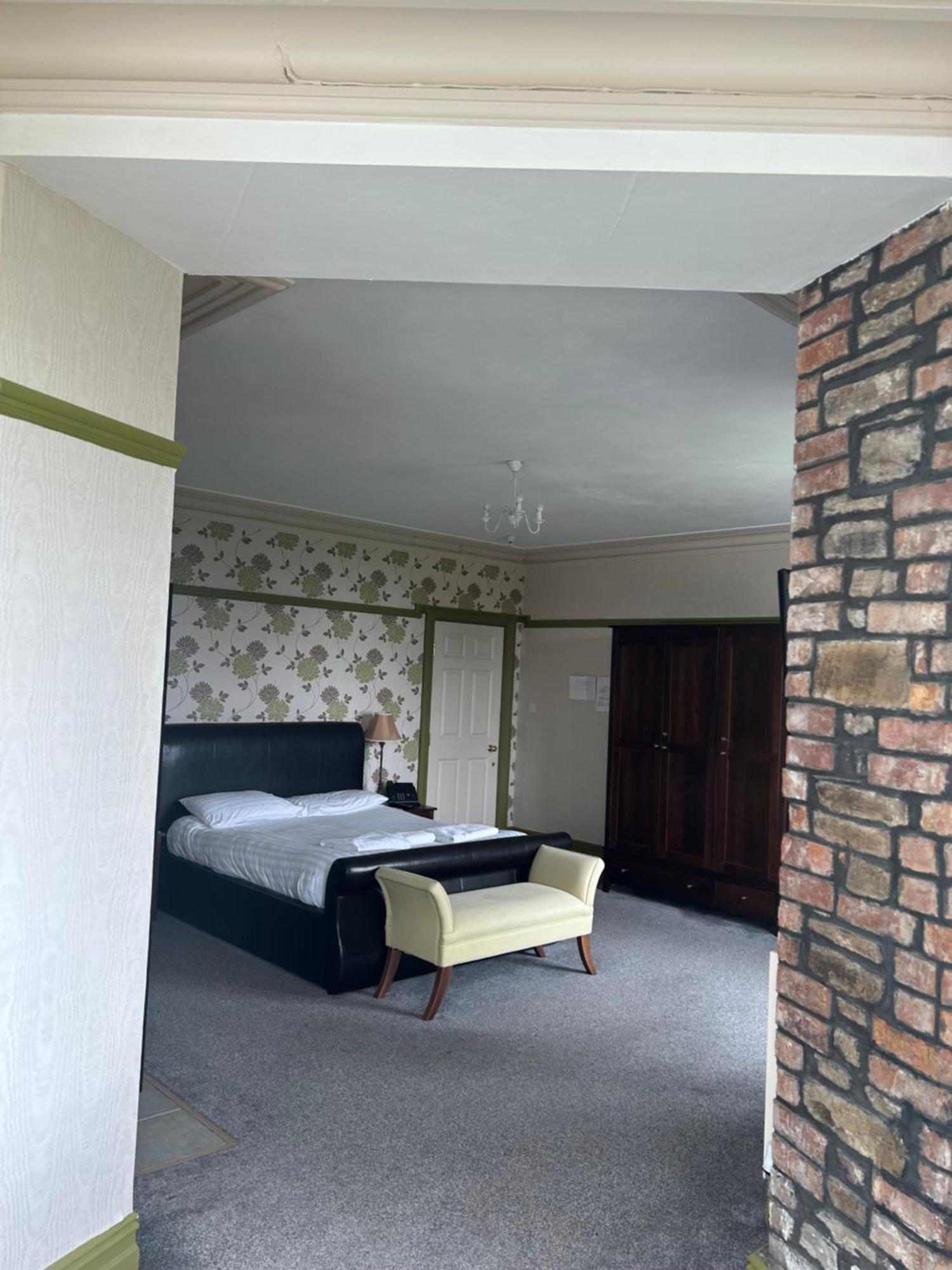 Bed and Breakfast Broadway House à Laugharne Extérieur photo